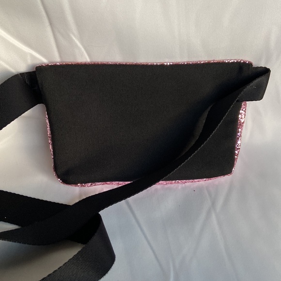 Pink Fanny pack - Picture 2 of 7